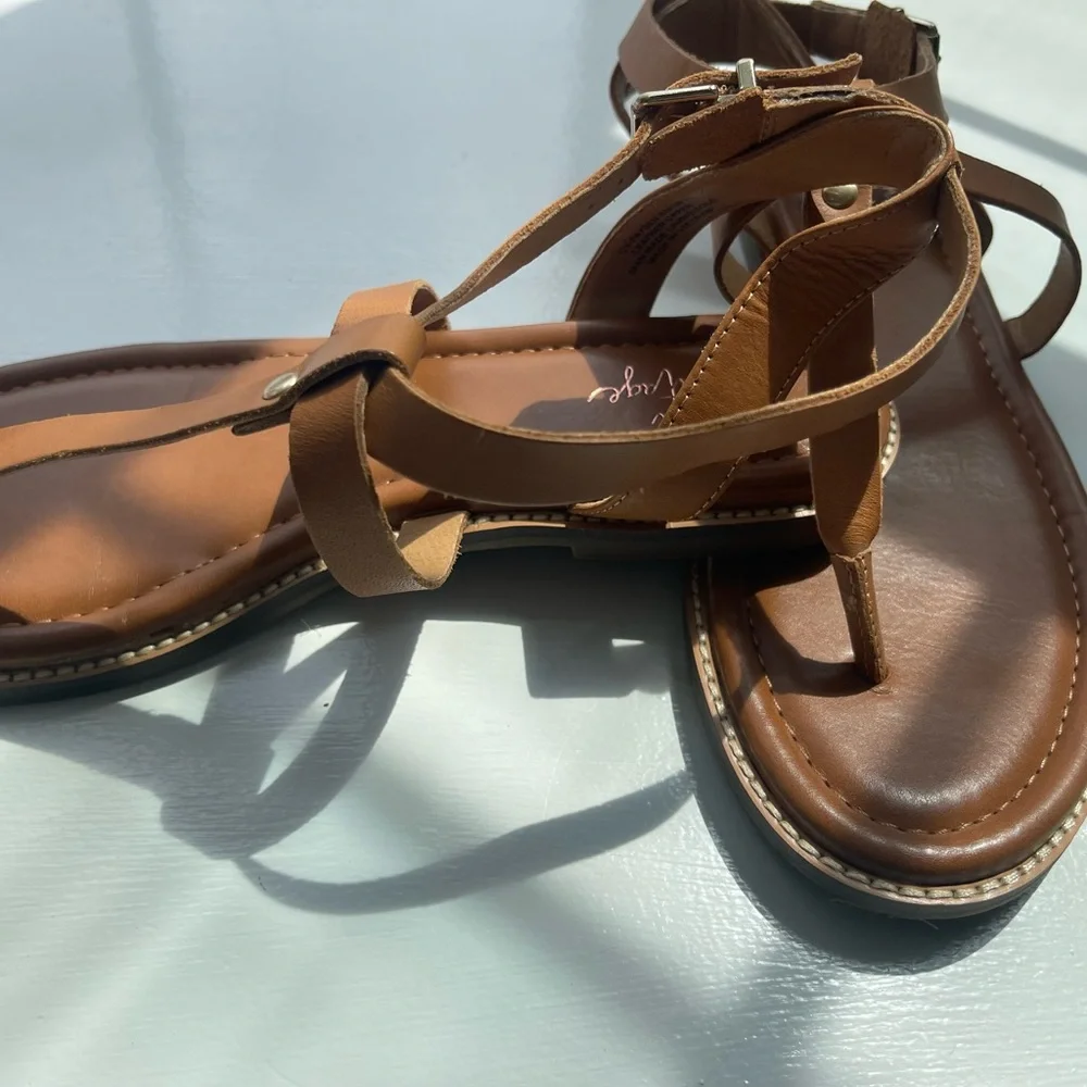 Crown vintage size 8 sandals - Picture 3 of 7